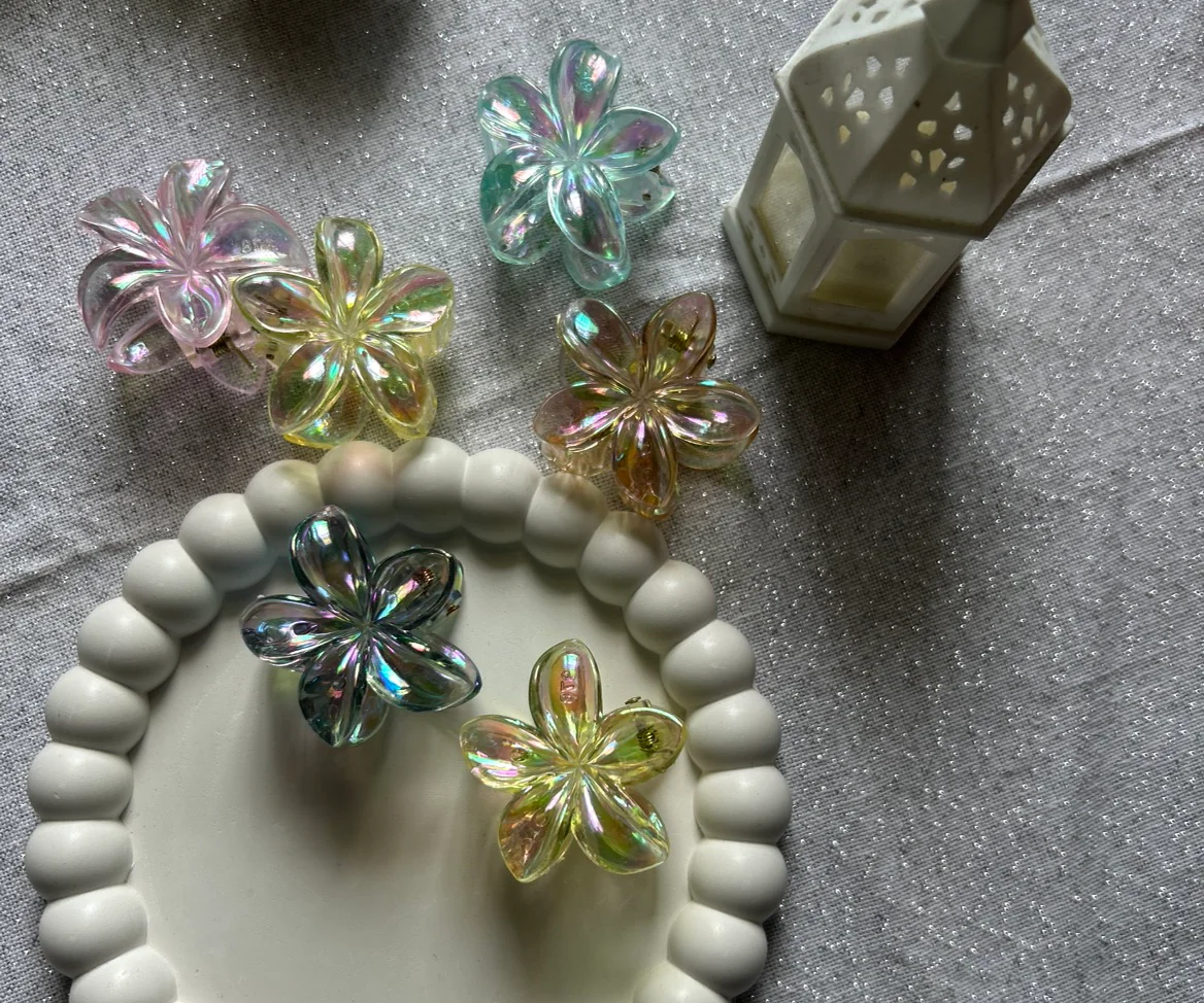 Small Flower claws shiny