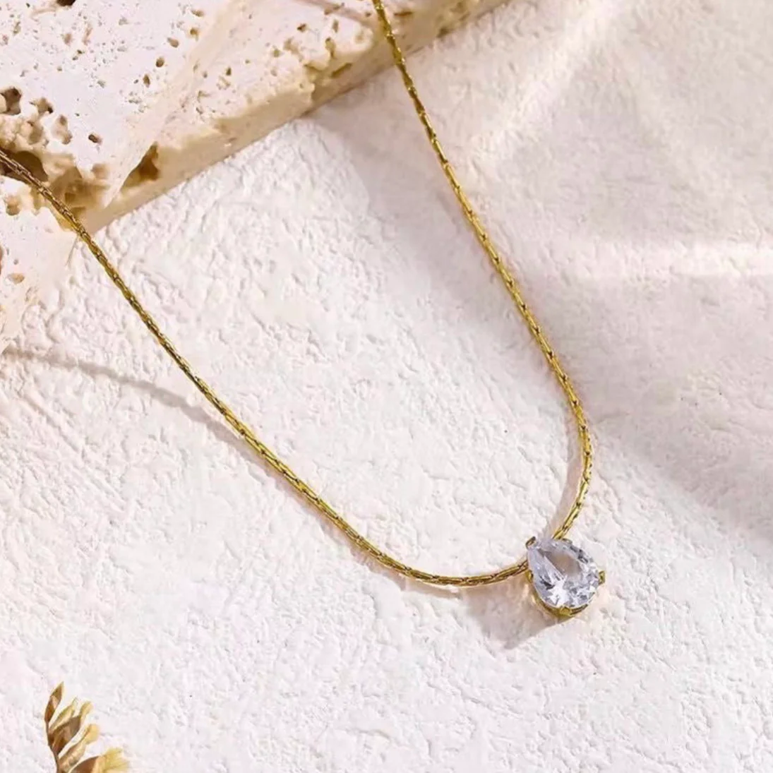 Antitarnish solitaire chain 2